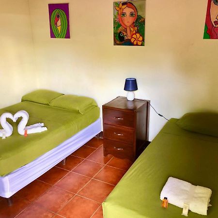 Casa Lula Leon Hostal ภายนอก รูปภาพ