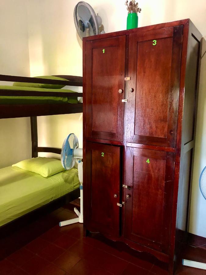 Casa Lula Leon Hostal ภายนอก รูปภาพ