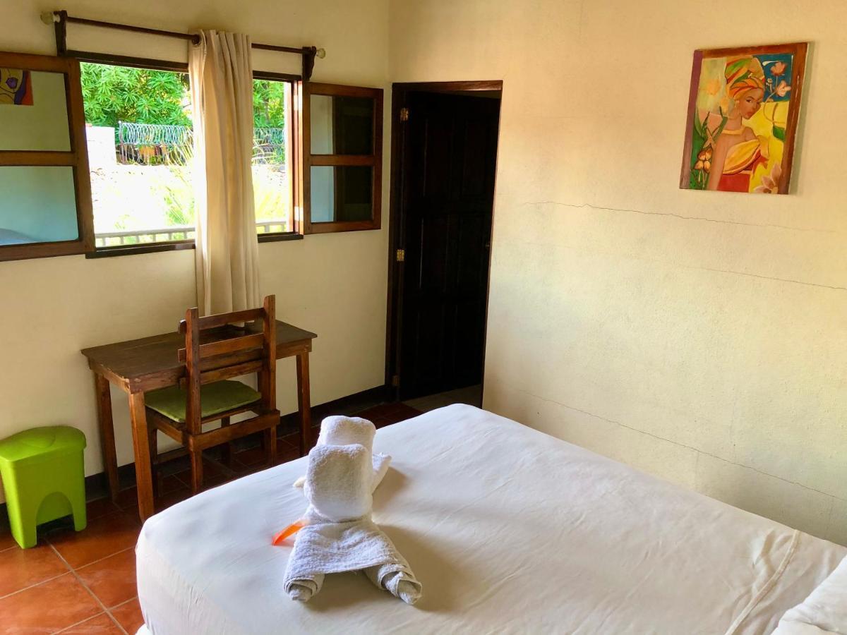 Casa Lula Leon Hostal ภายนอก รูปภาพ