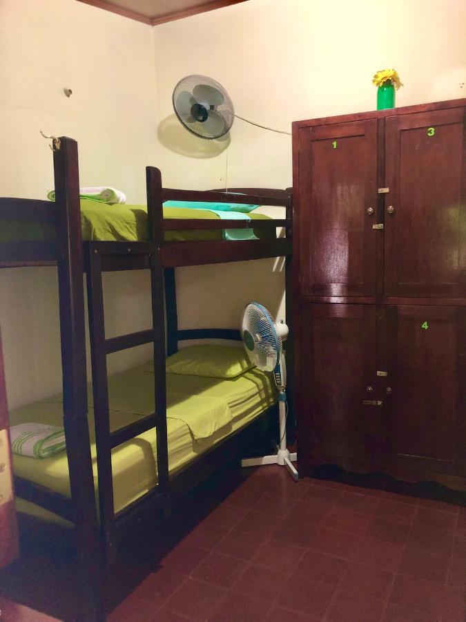 Casa Lula Leon Hostal ภายนอก รูปภาพ