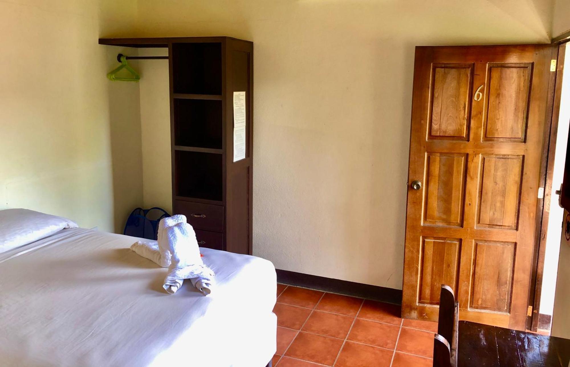 Casa Lula Leon Hostal ภายนอก รูปภาพ
