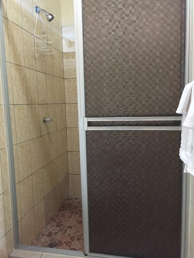 Casa Lula Leon Hostal ภายนอก รูปภาพ